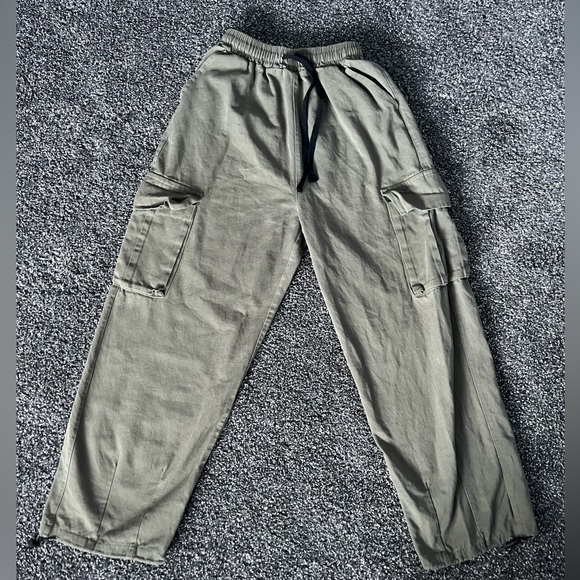 Y2k Baggy Cargo Pants - Forest Green - Picture 5 of 7